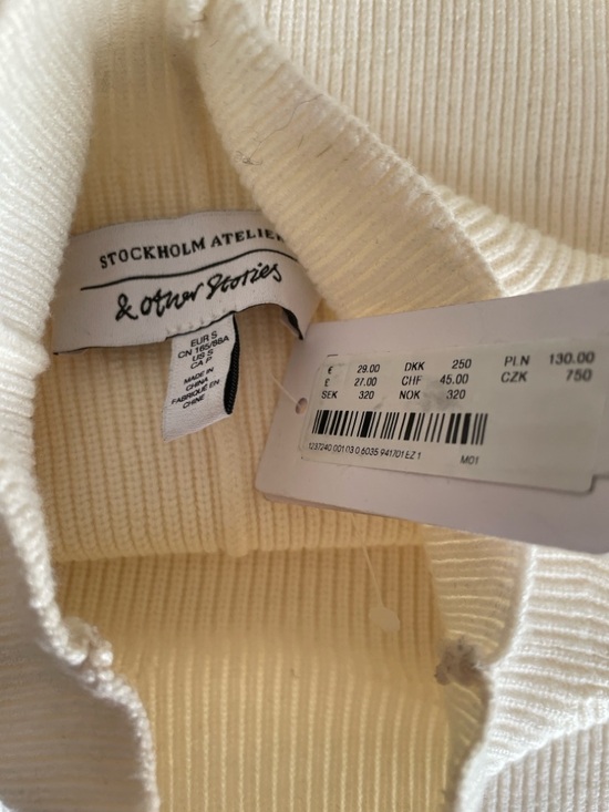 & Other Stories high neck knit sweater w/ cape back and sleeves in white Size M - Picture 10 of 16